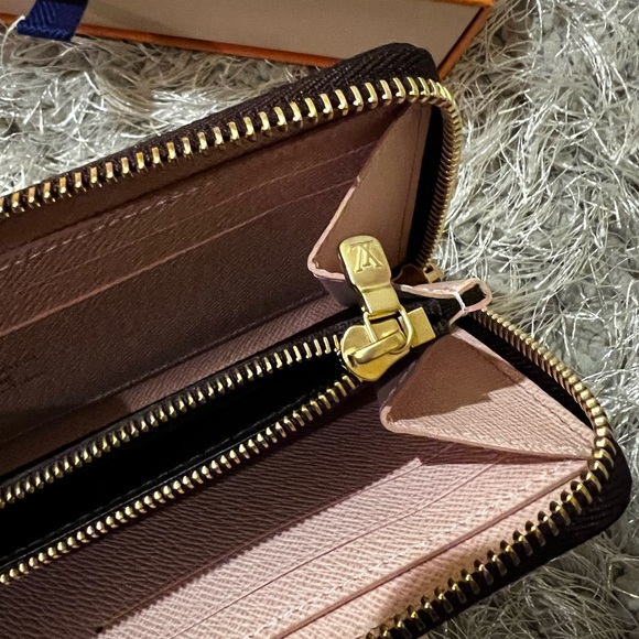 LOUIS VUITTON MONOGRAM CLEMENCE WALLET LONG ZIP - Picture 8 of 13